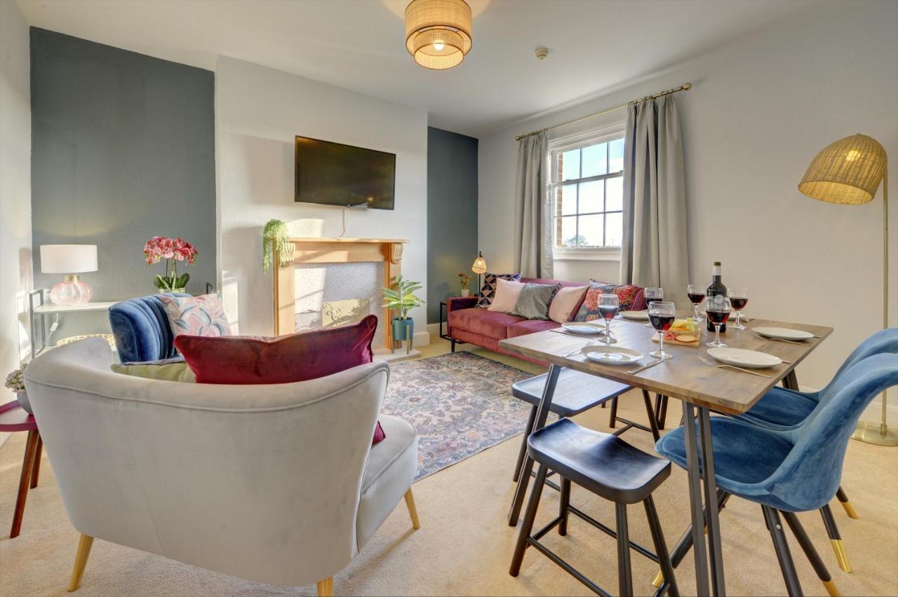 Regency Nest By Spa Town Property - Stylish 3 Bedroom Apartment On 2 Floors, Central Leamington Spa Exterior photo