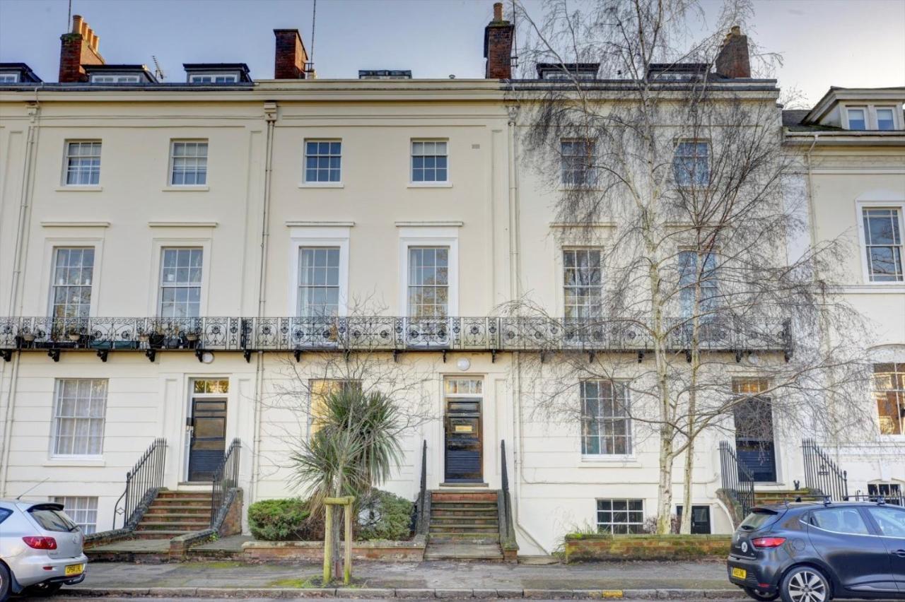 Regency Nest By Spa Town Property - Stylish 3 Bedroom Apartment On 2 Floors, Central Leamington Spa Exterior photo