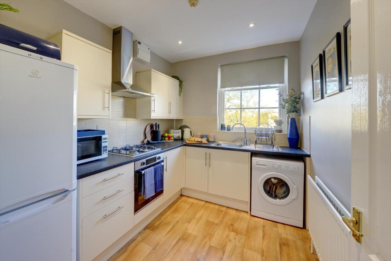 Regency Nest By Spa Town Property - Stylish 3 Bedroom Apartment On 2 Floors, Central Leamington Spa Exterior photo